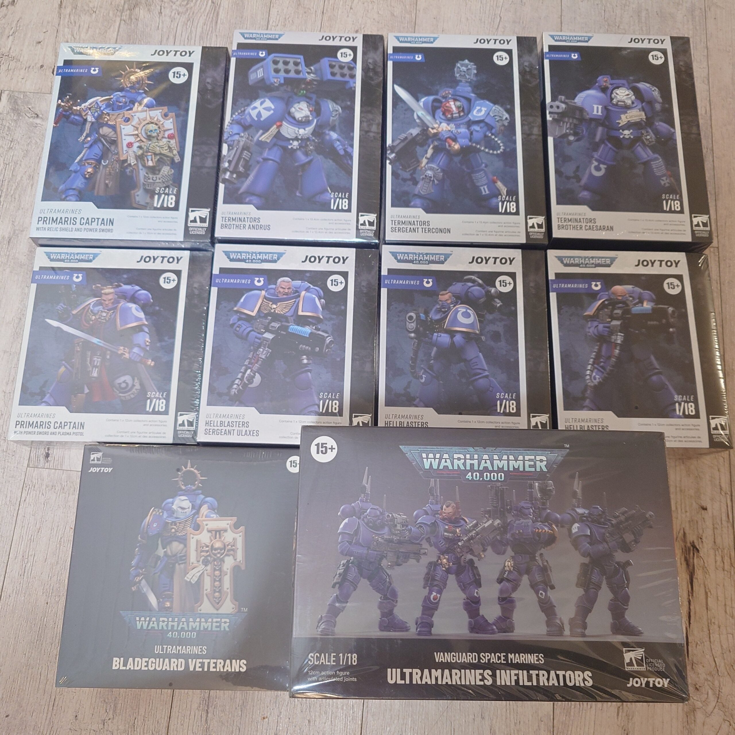 Warhammer 40k JoyToy Actionfigure - Ultramarines Super Starter Pack 2 figure from 9+4 Pack for collectors, display and premium shelf