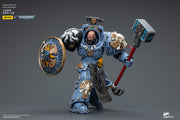Warhammer 40k JoyToy Actionfigure - Space Wolves Arjac Rockfist figure for collectors, display and premium shelf presentation