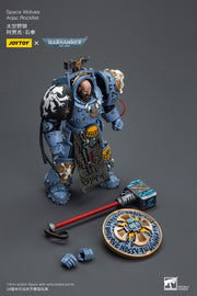 Warhammer 40k JoyToy Actionfigure - Space Wolves Arjac Rockfist figure for collectors, display and premium shelf presentation