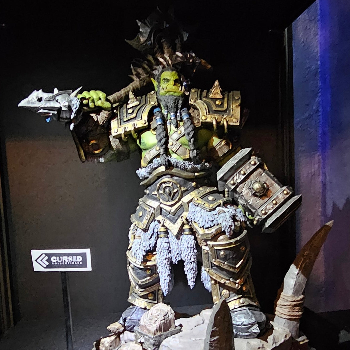 World of Warcraft Thrall - Scale 1:4 Blizzard Official - IN STOCK statue for collectors, display and premium shelf presentation