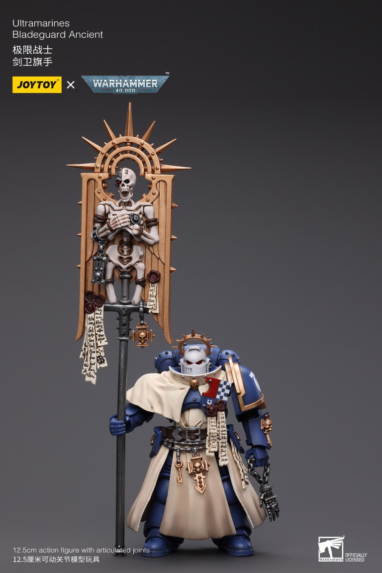 Warhammer 40k JoyToy Actionfigure - Ultramarines Bladeguard Ancient figure for collectors, display and premium shelf presentation