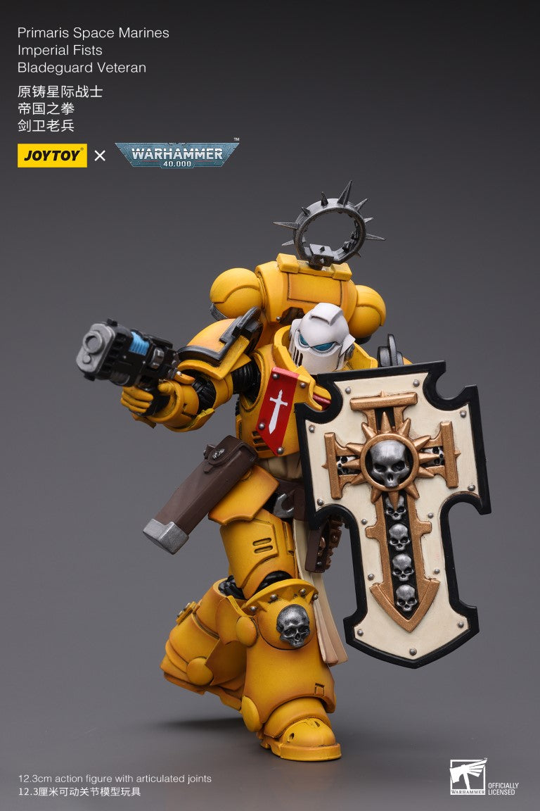Warhammer 40k JoyToy Actionfigure - Imperial Fists Bladeguard Veteran Primaris figure for collectors, display and premium shelf presentation