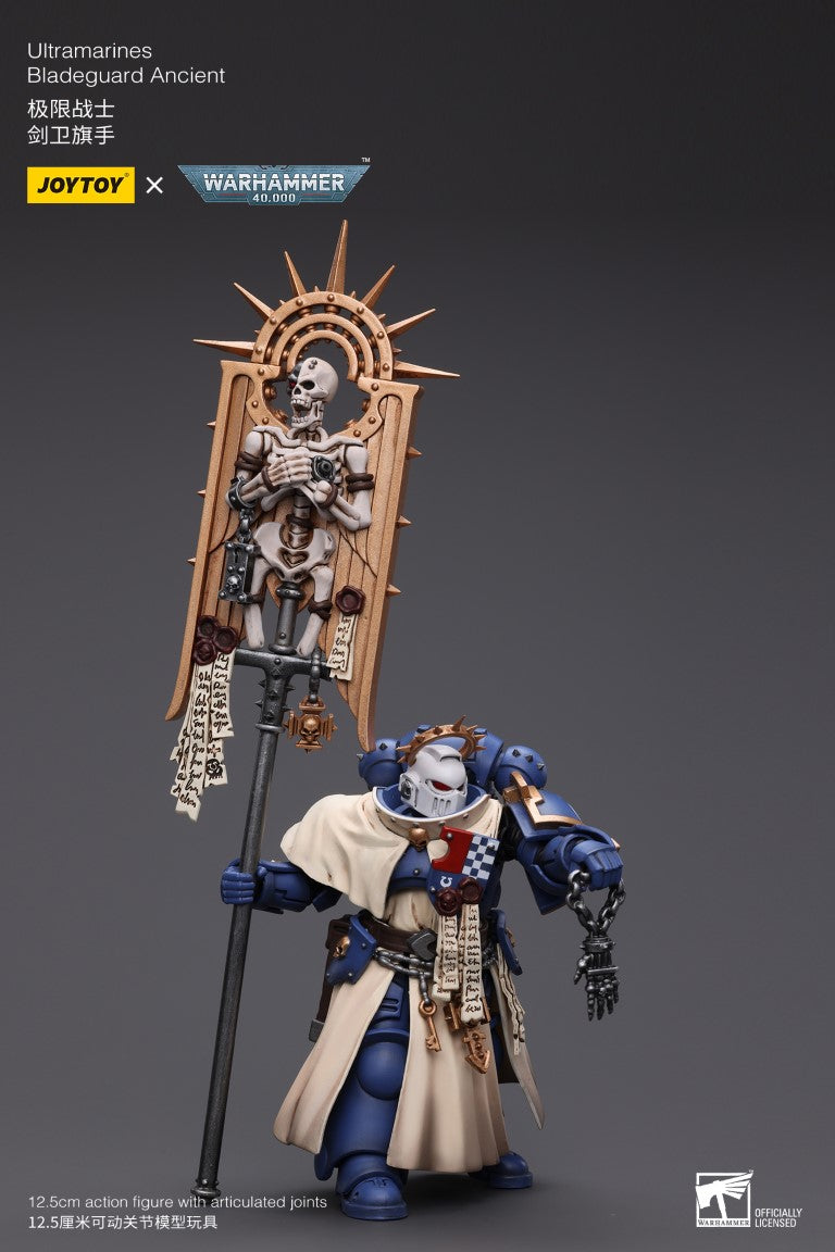 Warhammer 40k JoyToy Actionfigure - Ultramarines Bladeguard Ancient figure for collectors, display and premium shelf presentation
