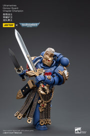 Warhammer 40k JoyToy Actionfigure - Ultramarines Honour Guard Chapter Champion figure for collectors, display and premium shelf presentation