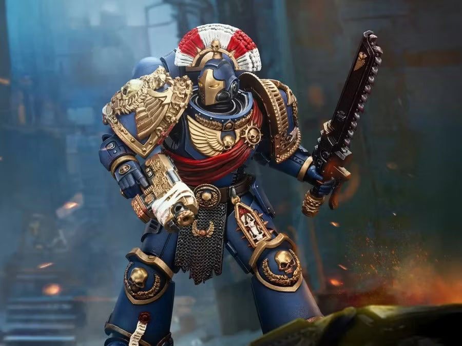 Warhammer 40k JoyToy Actionfigure - Space Marine 2 Ultramarines Relic Secundus Armor with Artificer Bolt Rifle, Chainsword and Bolt Pistol