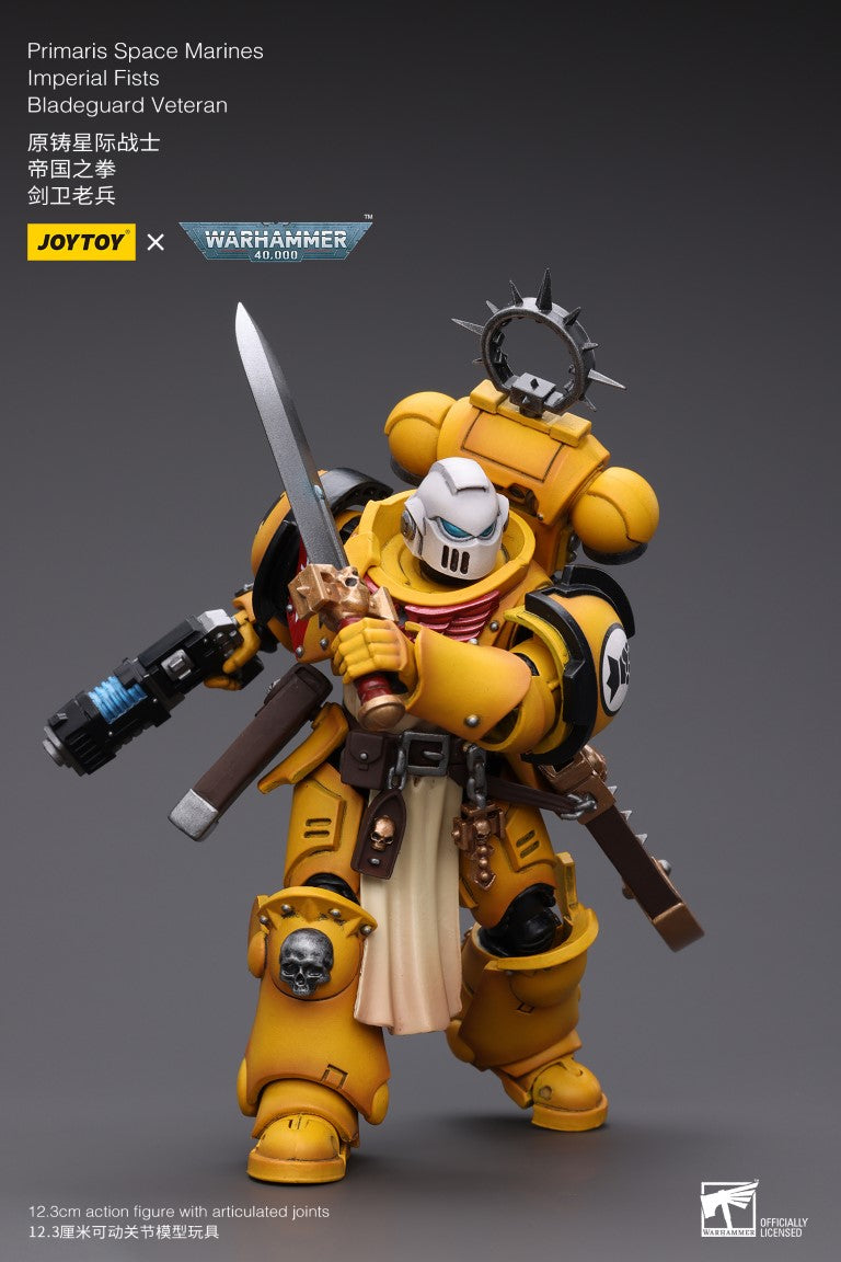 Warhammer 40k JoyToy Actionfigure - Imperial Fists Bladeguard Veteran Primaris figure for collectors, display and premium shelf presentation