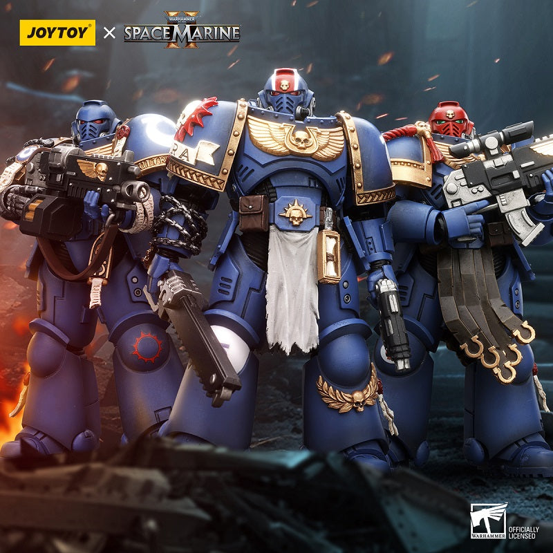 Warhammer 40k JoyToy Actionfigure - Space Marine 2 Ultramarines Lieutenant Titus, Brother Chairon, Sargeant Gadriel Collectors Edition Pack
