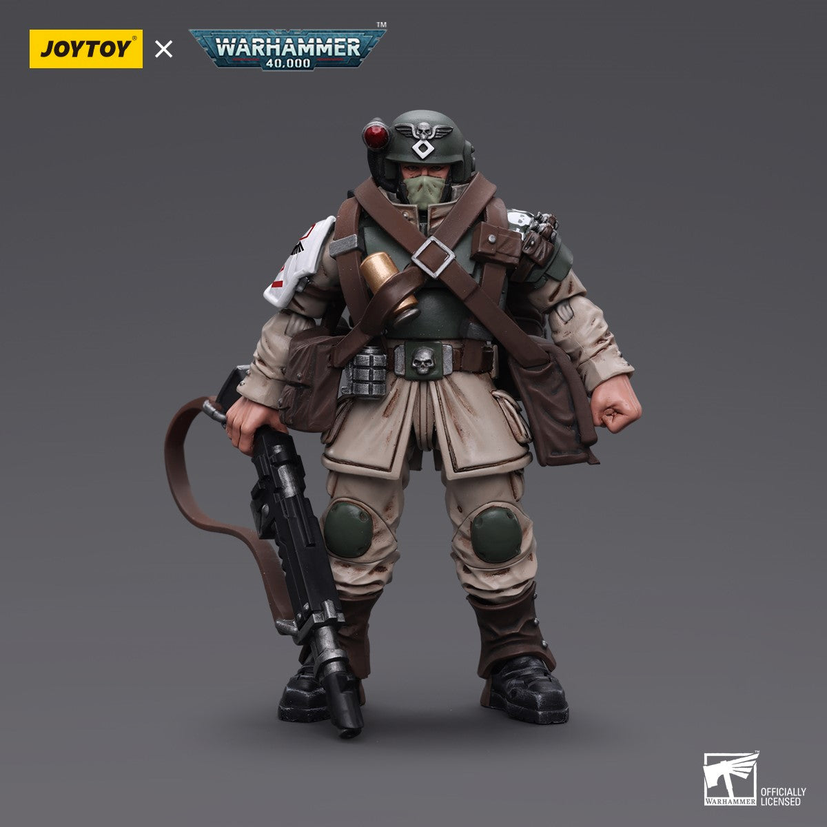 Warhammer 40k JoyToy Actionfigure - Astra Militarum Cadian Command Squad Veteran with Medi-pack figure for collectors, display and premium