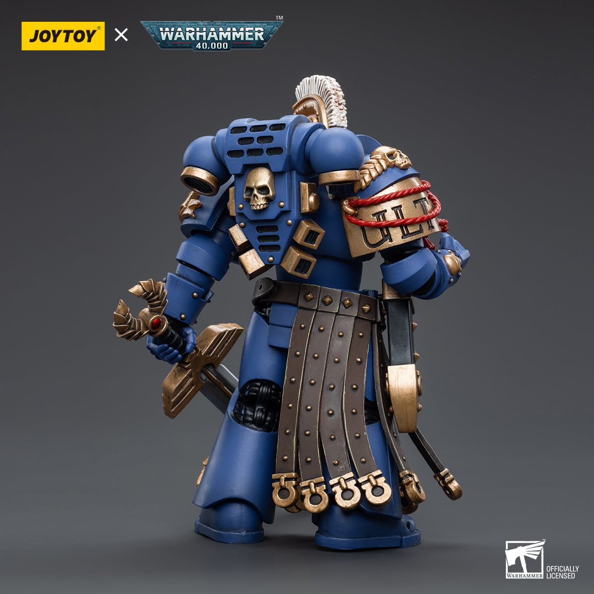 Warhammer 40k JoyToy Actionfigure - Ultramarines Honour Guard Chapter Champion figure for collectors, display and premium shelf presentation