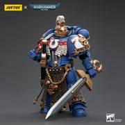 Warhammer 40k JoyToy Actionfigure - Ultramarines Honour Guard Chapter Champion figure for collectors, display and premium shelf presentation