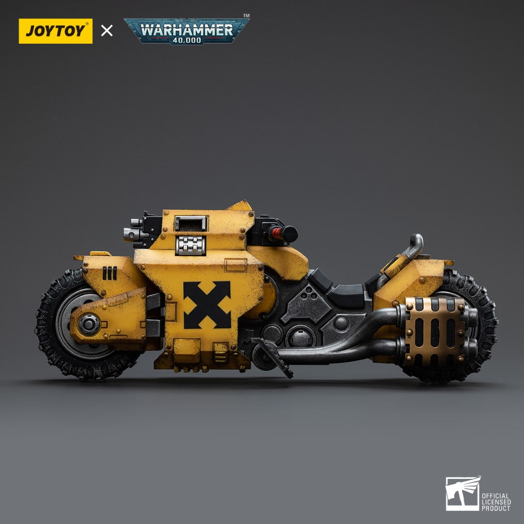 Warhammer 40k JoyToy Actionfigure - Imperial Fists Raider-Pattern Combat Bike figure for collectors, display and premium shelf presentation
