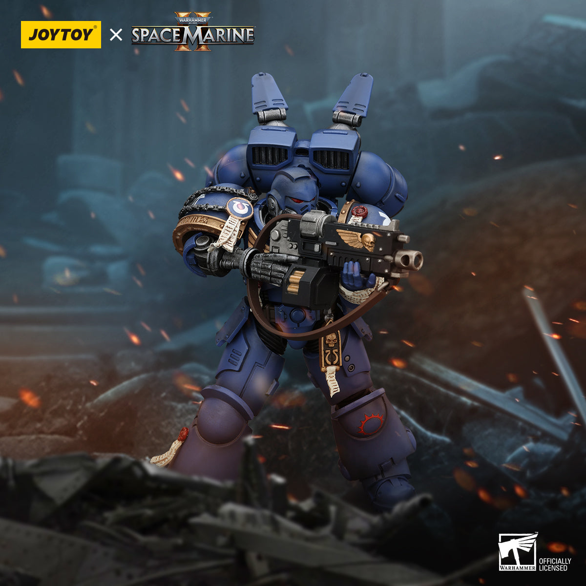 Warhammer 40k JoyToy Actionfigure - Space Marine 2 Ultramarines Brother Chairon figure for collectors, display and premium shelf