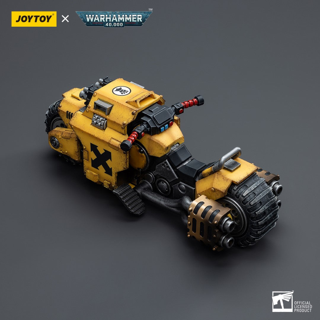 Warhammer 40k JoyToy Actionfigure - Imperial Fists Raider-Pattern Combat Bike figure for collectors, display and premium shelf presentation