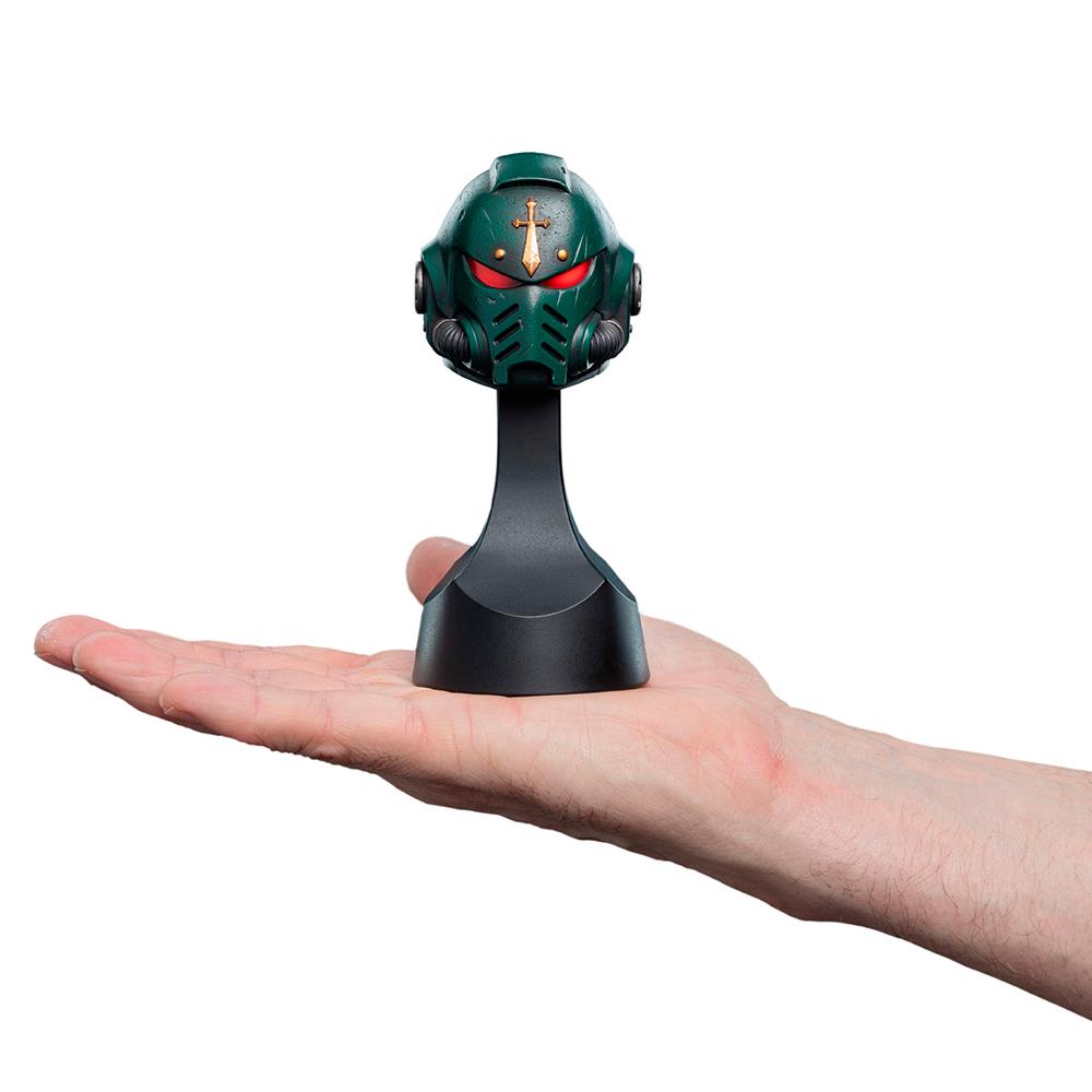 Weta Workshop WARHAMMER 40K - Dark Angels Miniature Helmet – view 9