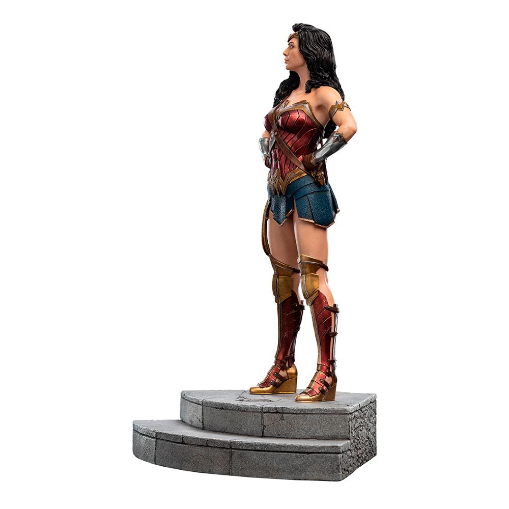 Weta Workshop Justice League (Zack Snyder) - Trinity Series - Wonder Woman Statue 1:6 Scale – view 2