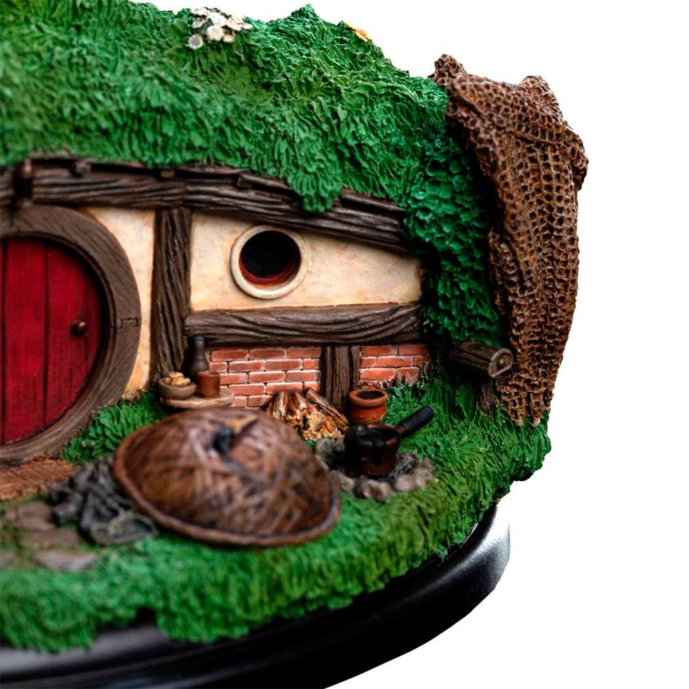 Weta Workshop The Hobbit - Hole 31 Lakeside Environment – view 3