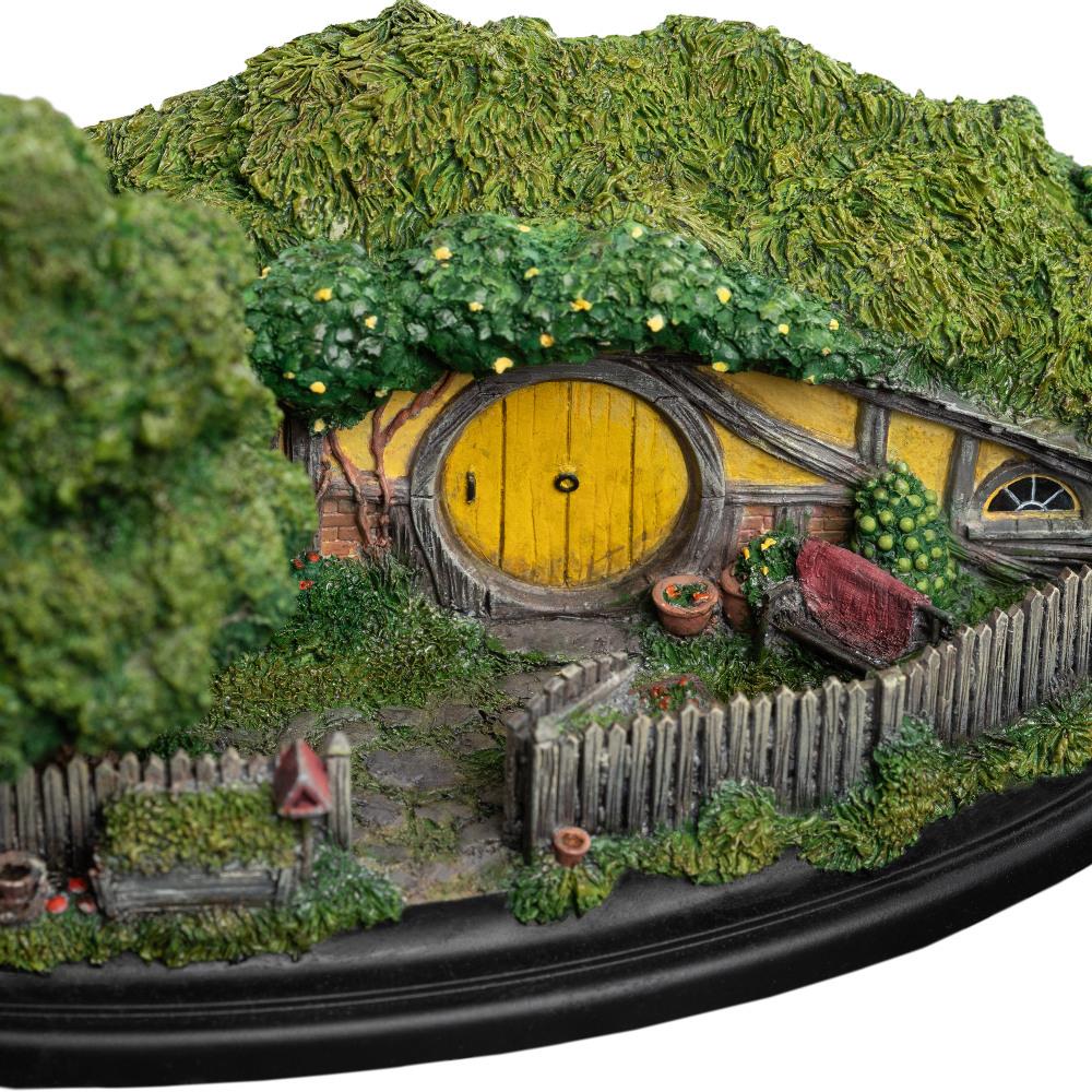 Weta Workshop The Hobbit Trilogy - Hobbit Hole-25 Gandalf's Cutting Environment – view 3