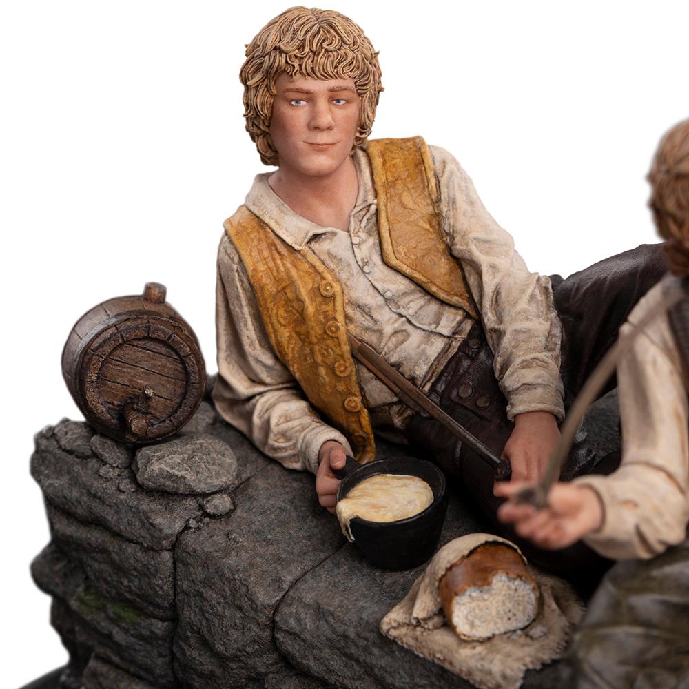 Weta Workshop The Lord of the Rings: Miniature Statue - Merry and Pippin – view 7