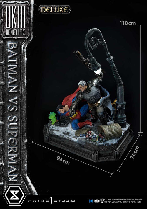 Prime 1 Studio Ultimate Diorama Masterline Batman:The Dark Knight Returns (Comics) Batman versus Superman DX Bonus Version – view 2