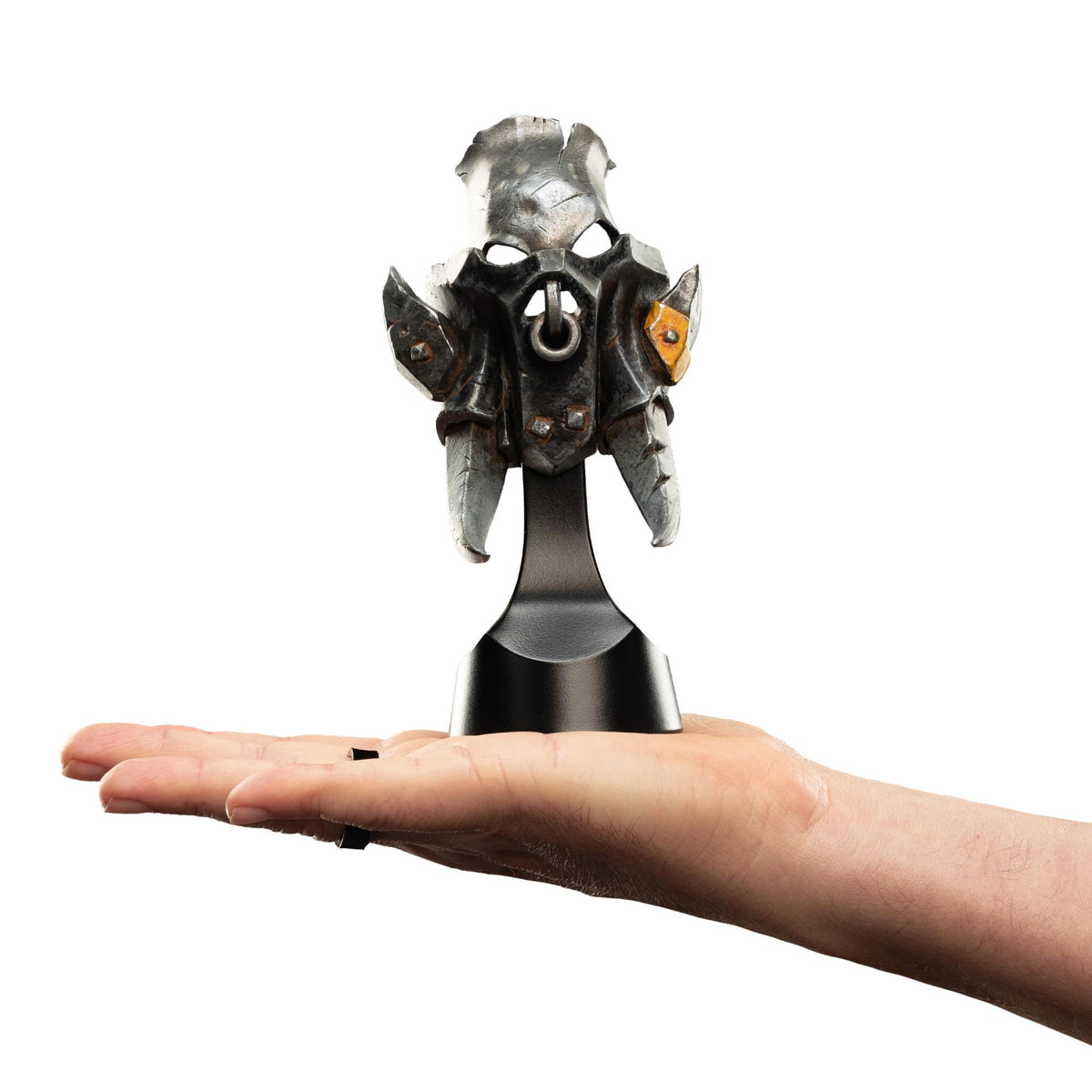 Warhammer: Age of Sigmar -Orruk Ardboy Helm Replica – view 10