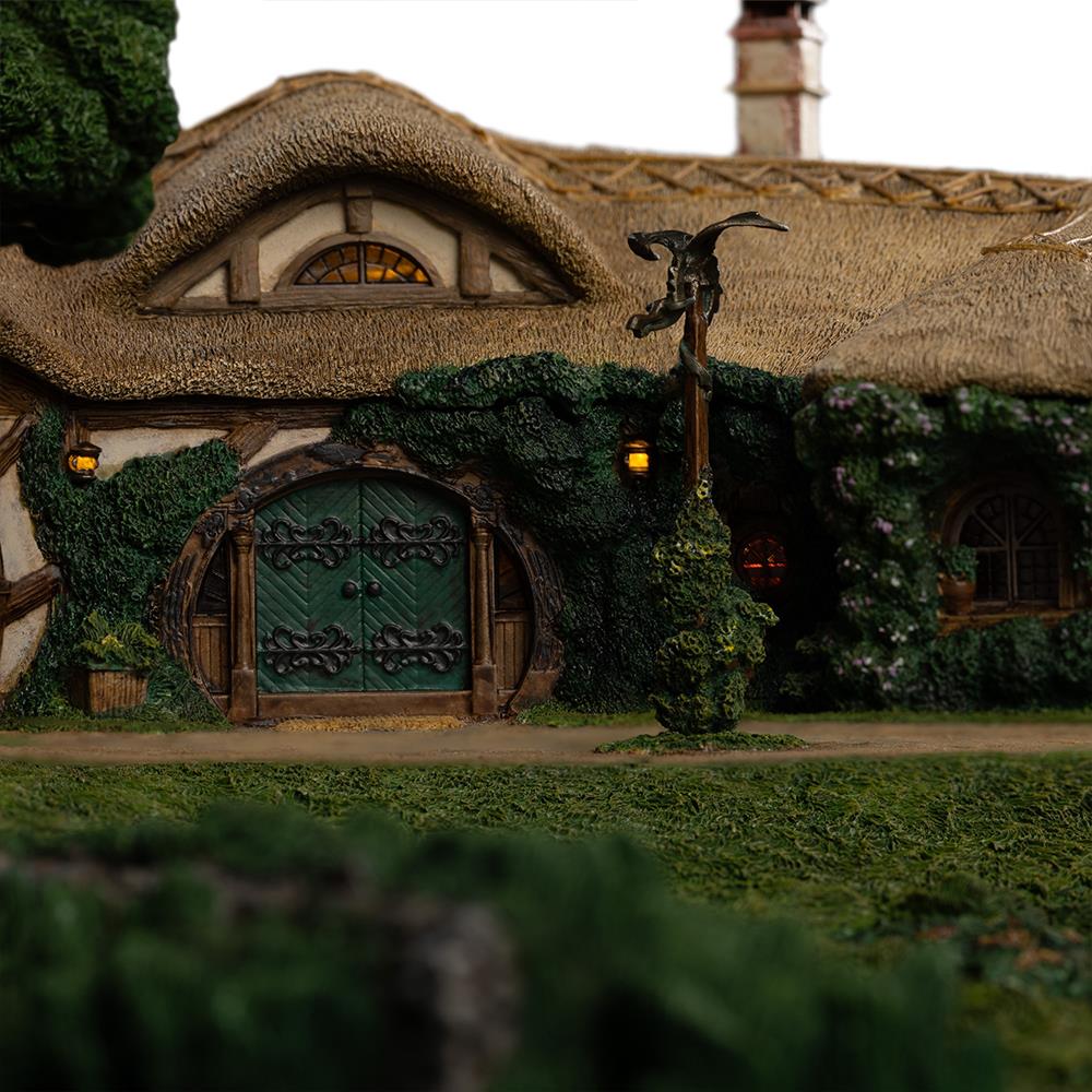Weta Workshop The Lord Of The Rings Trilogy - The Green Dragon Inn Environment – view 6