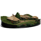 Weta Workshop The Lord Of The Rings Trilogy - The Green Dragon Inn Environment – view 3