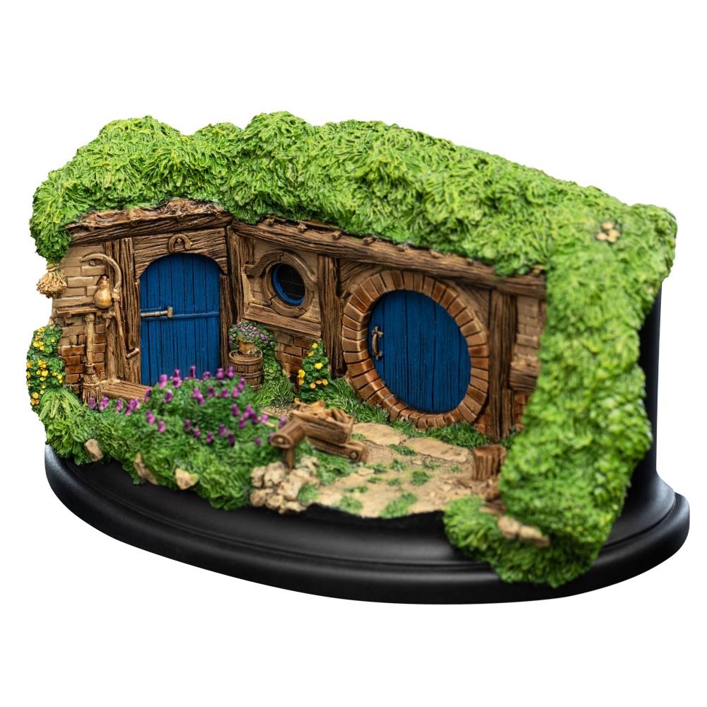 Weta Workshop The Hobbit Trilogy - Hobbit Hole 33 Lakeside Environment – view 3