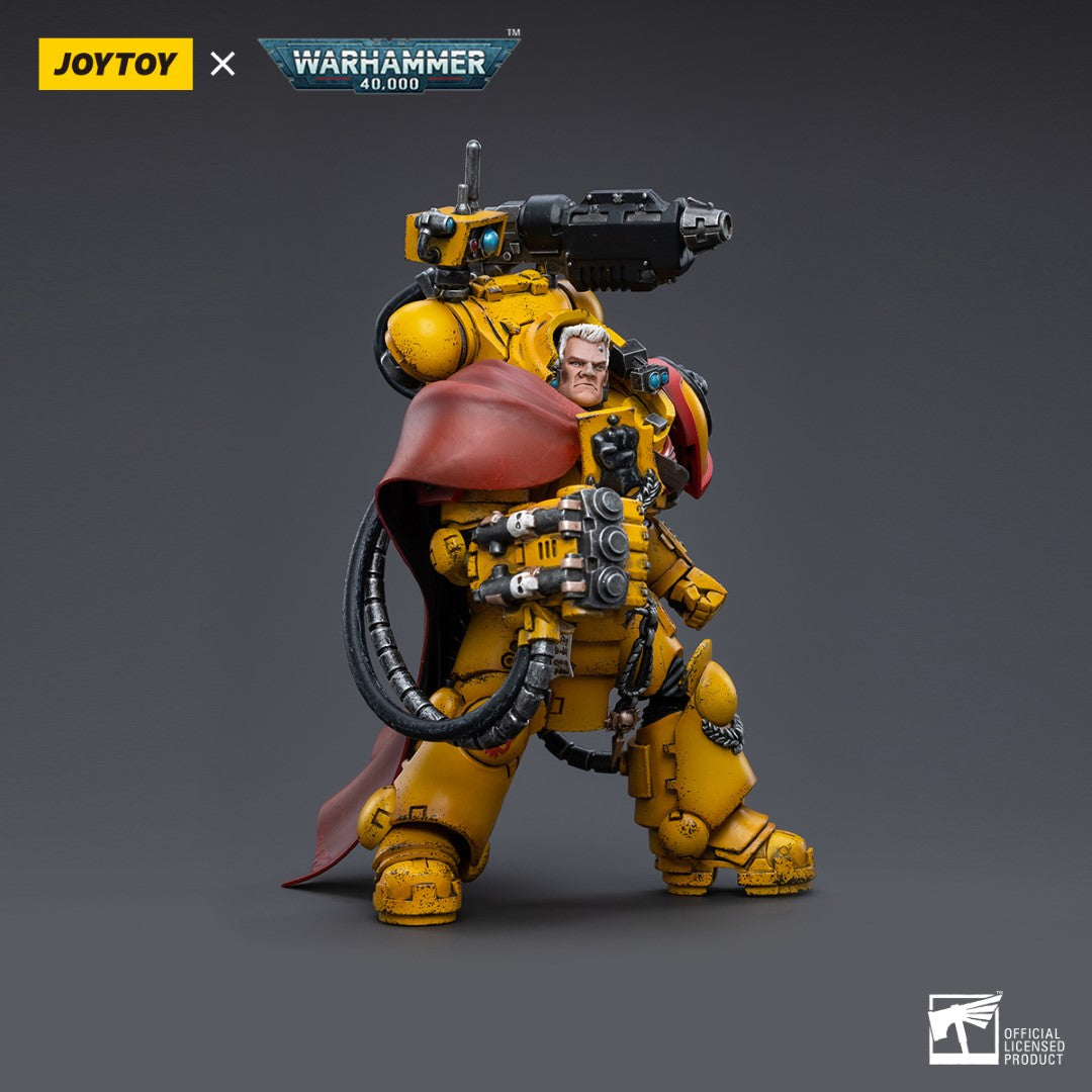 Warhammer 40k JoyToy Actionfigure - Imperial Fists Third Captain Tor Garadon figure for collectors, display and premium shelf presentation