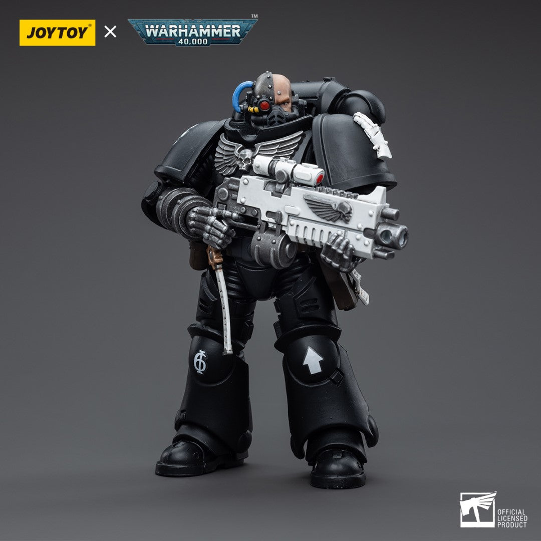 Warhammer 40k JoyToy Actionfigure - Iron Hands Intercessors Brother Gravak figure for collectors, display and premium shelf presentation