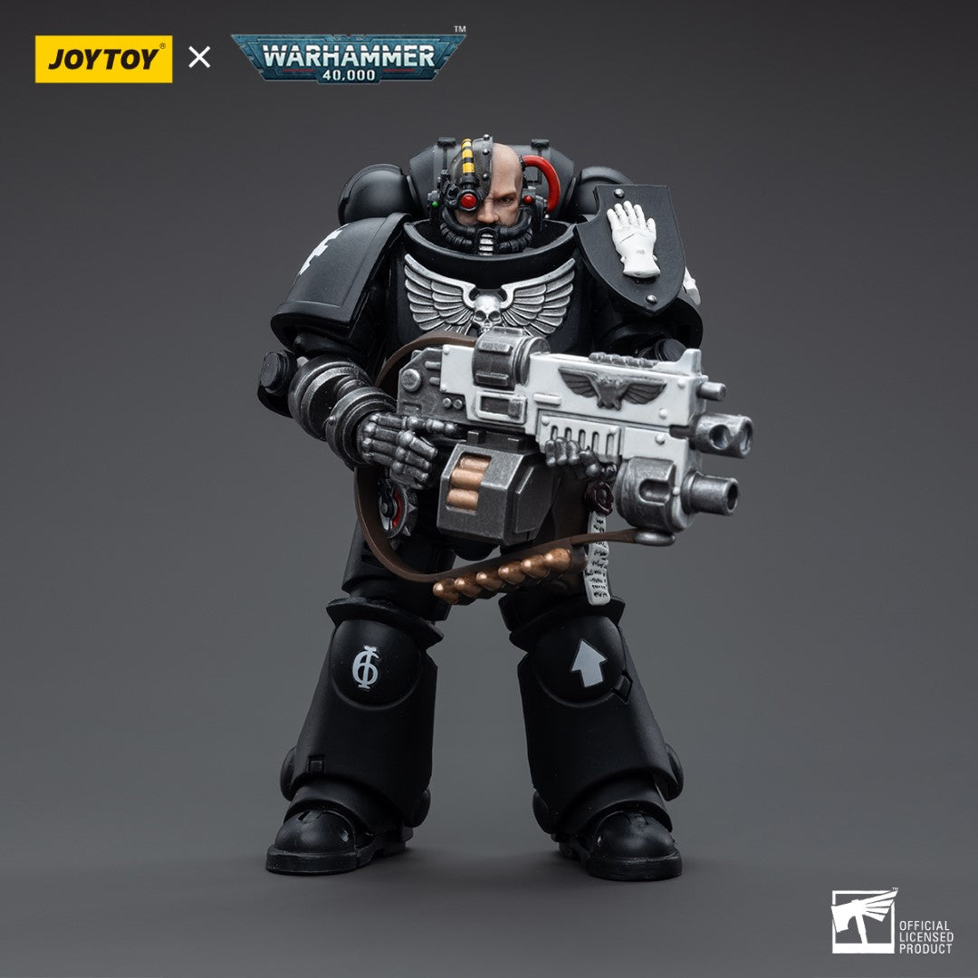 Warhammer 40k JoyToy Actionfigure - Iron Hands Intercessors Brother Ignar figure for collectors, display and premium shelf presentation