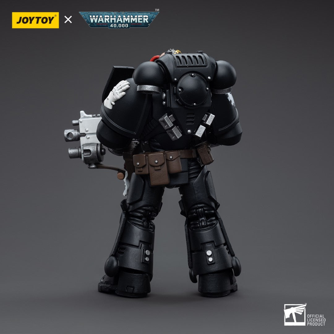 Warhammer 40k JoyToy Actionfigure - Iron Hands Intercessors Brother Ignar figure for collectors, display and premium shelf presentation