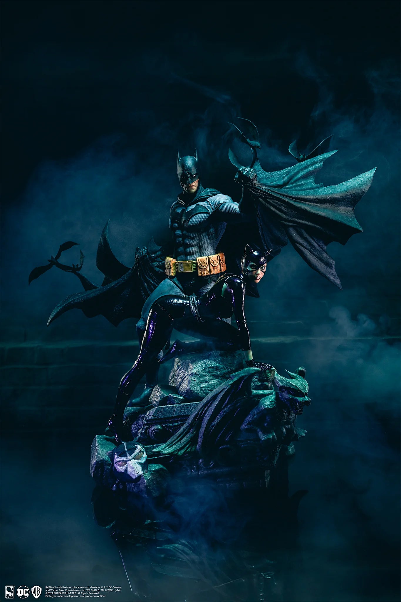 Batman - Batman & Catwoman Reunion 1/4 Scale Statue statue from PureArts for collectors, display and premium shelf presentation