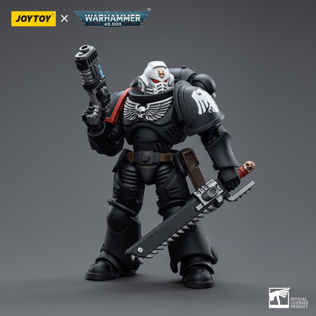 Warhammer 40k JoyToy Actionfigure - Raven Guard Intercessors Sergeant Ashan figure for collectors, display and premium shelf presentation