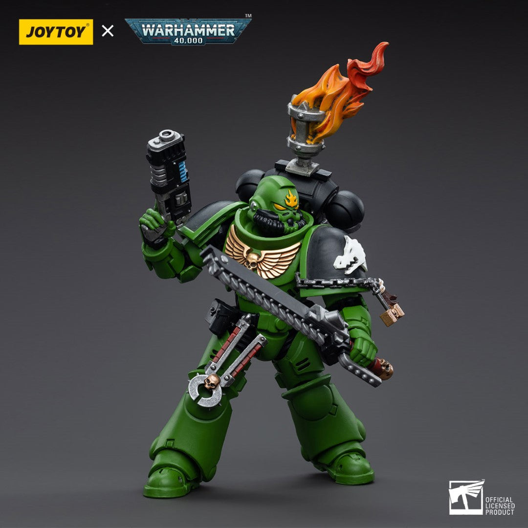 Warhammer 40k JoyToy Actionfigure - Salamanders Intercessors Sergeant Tsek'gan figure for collectors, display and premium shelf presentation