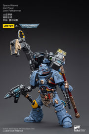 Warhammer 40k JoyToy Actionfigure - Space Wolves Iron Priest Jorin Fellhammer figure for collectors, display and premium shelf presentation