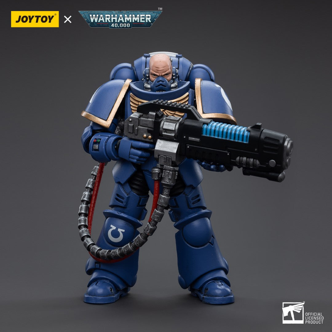 Warhammer 40k JoyToy Actionfigure - Ultramarines Hellblasters Brother Torsus figure for collectors, display and premium shelf presentation