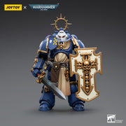 Warhammer 40k JoyToy Actionfigure - Ultramarines Bladeguard Veteran 02 figure for collectors, display and premium shelf presentation