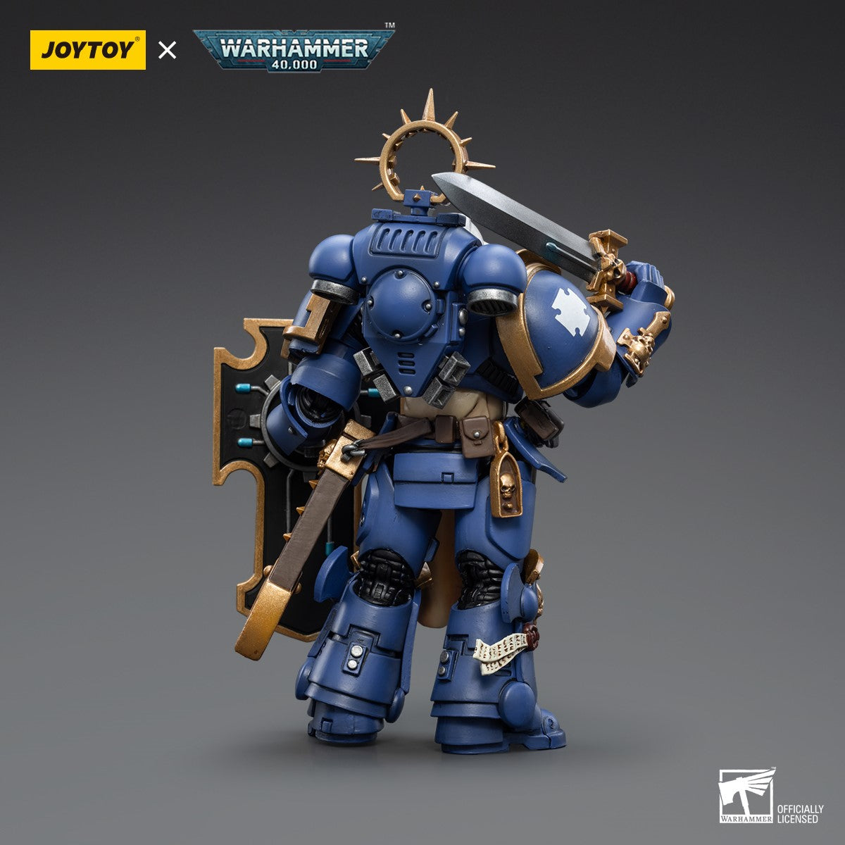 Warhammer 40k JoyToy Actionfigure - Ultramarines Bladeguard Veteran 02 figure for collectors, display and premium shelf presentation