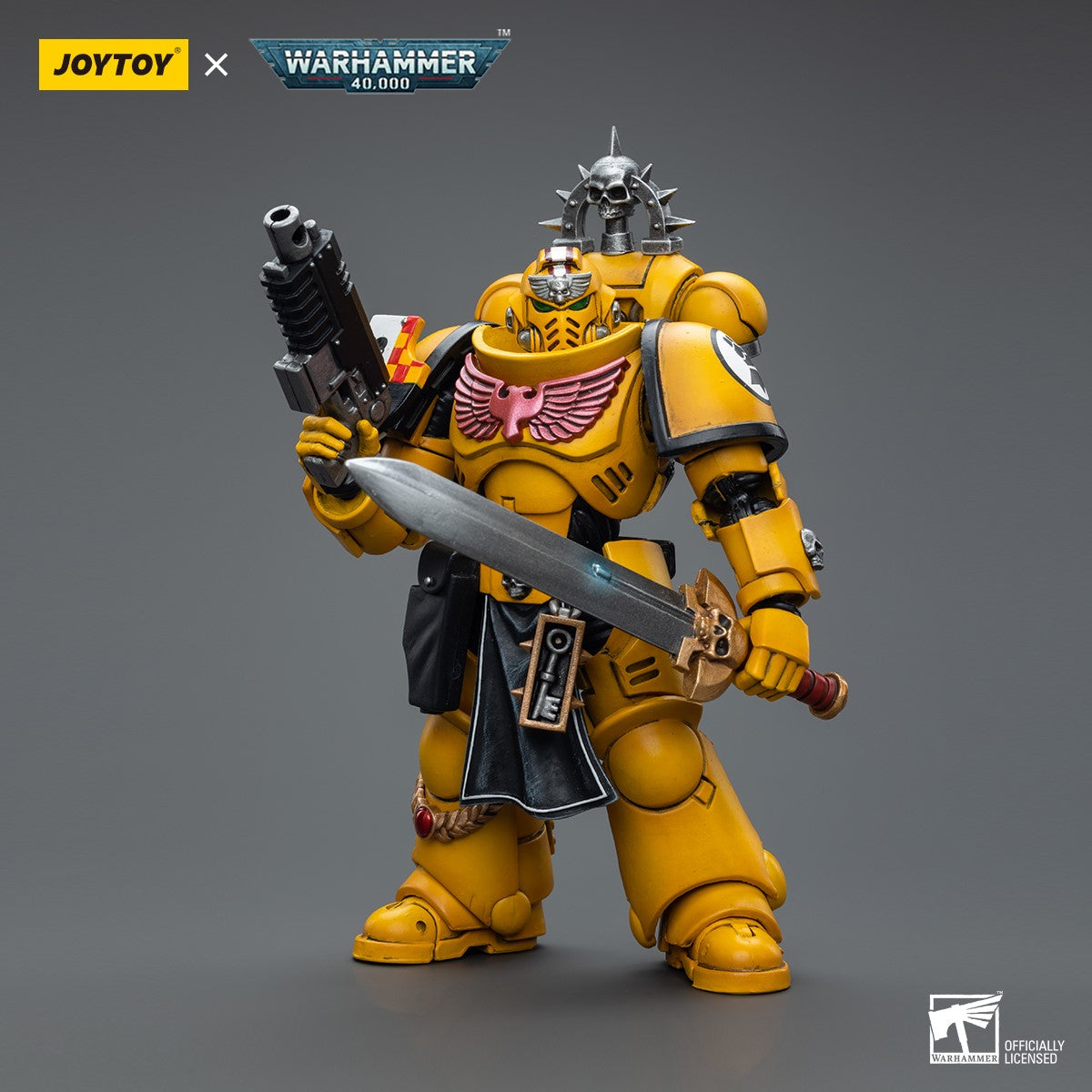 Warhammer 40k JoyToy Actionfigure - Imperial Fists Lieutenant with Power Sword figure for collectors, display and premium shelf presentation