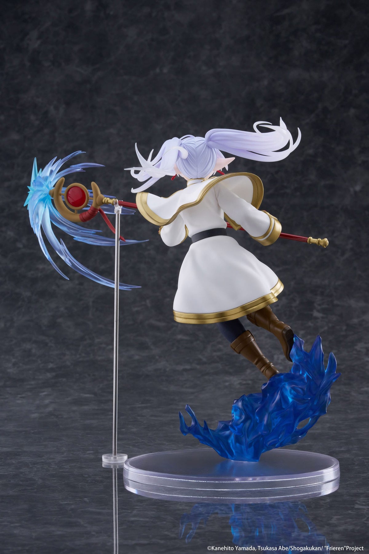 Frieren: Beyond Journey´s End AMP+ PVC Figure Frieren Taito