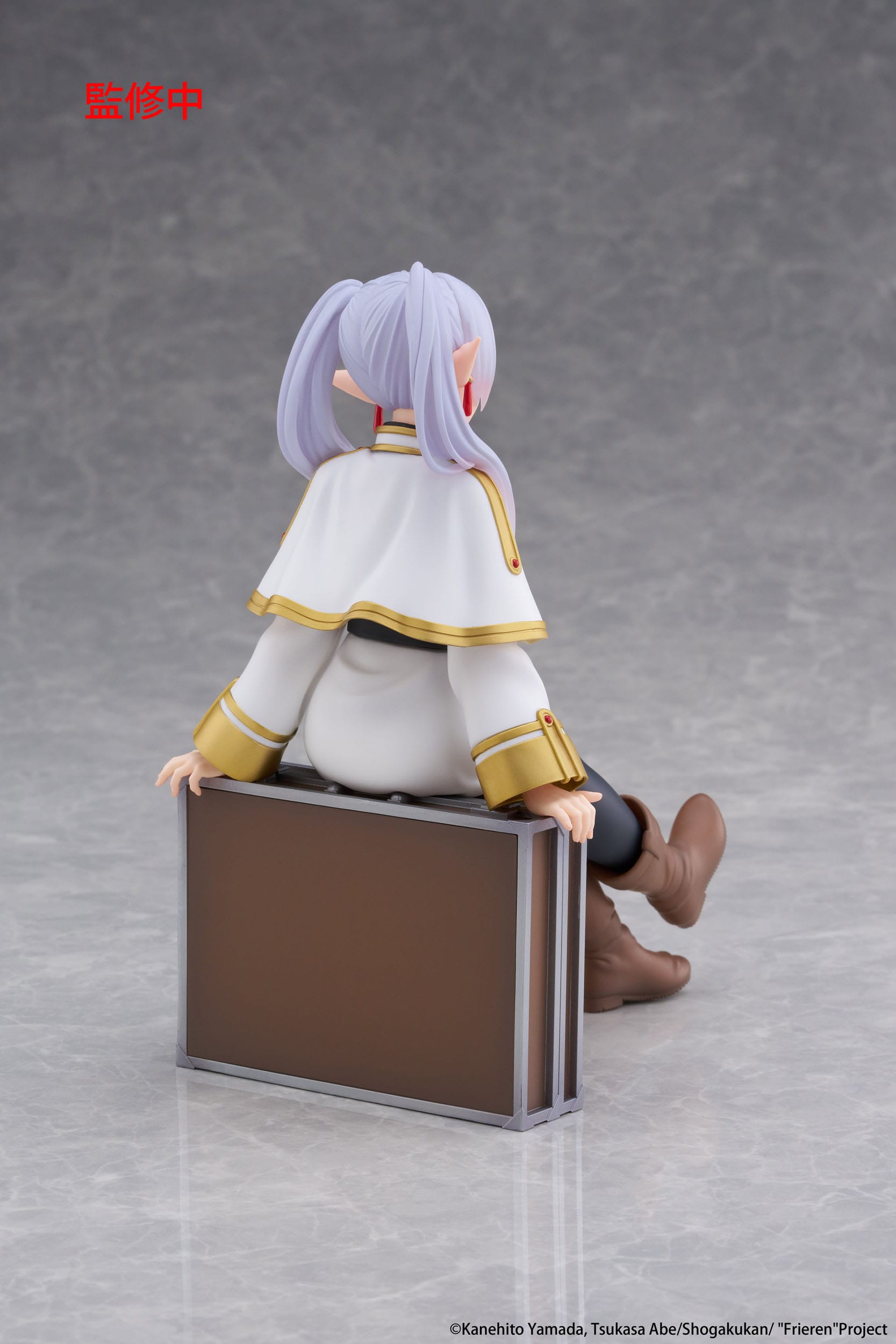 Frieren: Beyond Journey's End PVC Statue Desktop Cute Figure Frieren Trunk Case Ver. Taito