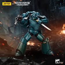 Warhammer 40k JoyToy Actionfigure - The Horus Heresy Alpha Legion Headhunter with Banestrike Combi-Bolter and Power Dagger figure for