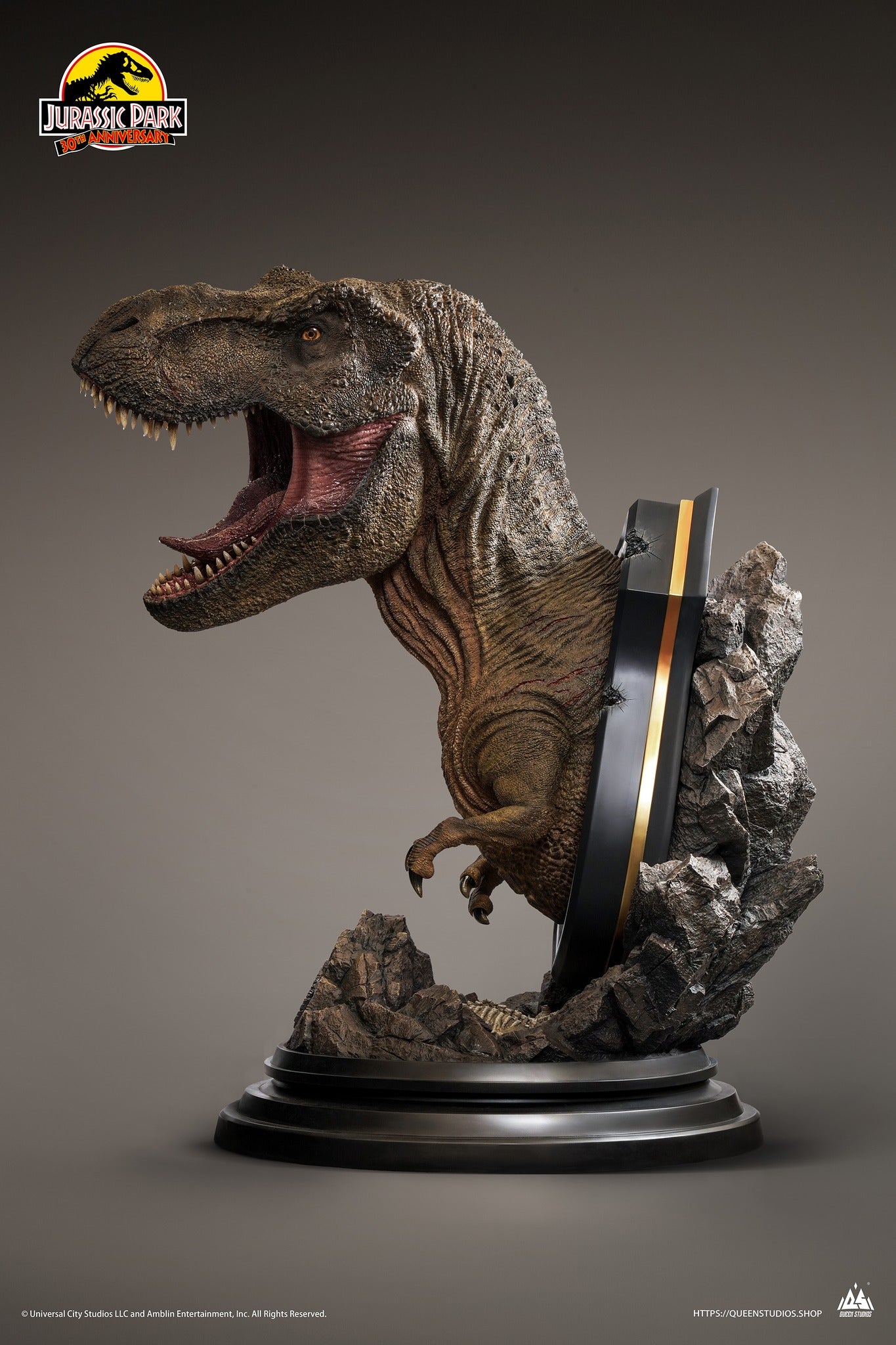 Jurassic World Dominion 1:3 Bust - IN STOCK statue from Queen Studios for collectors, display and premium shelf presentation