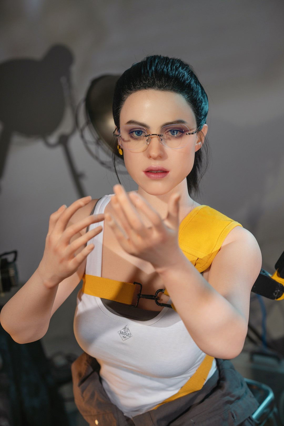 Mama Realistic Silicone 1:1 Replica Cosplay Model Doll replica doll from Game Lady for collectors, display and premium shelf presentation