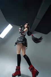 Tifa Realistic Silicone 1:1 Replica Cosplay Model Doll replica doll from Game Lady for collectors, display and premium shelf presentation